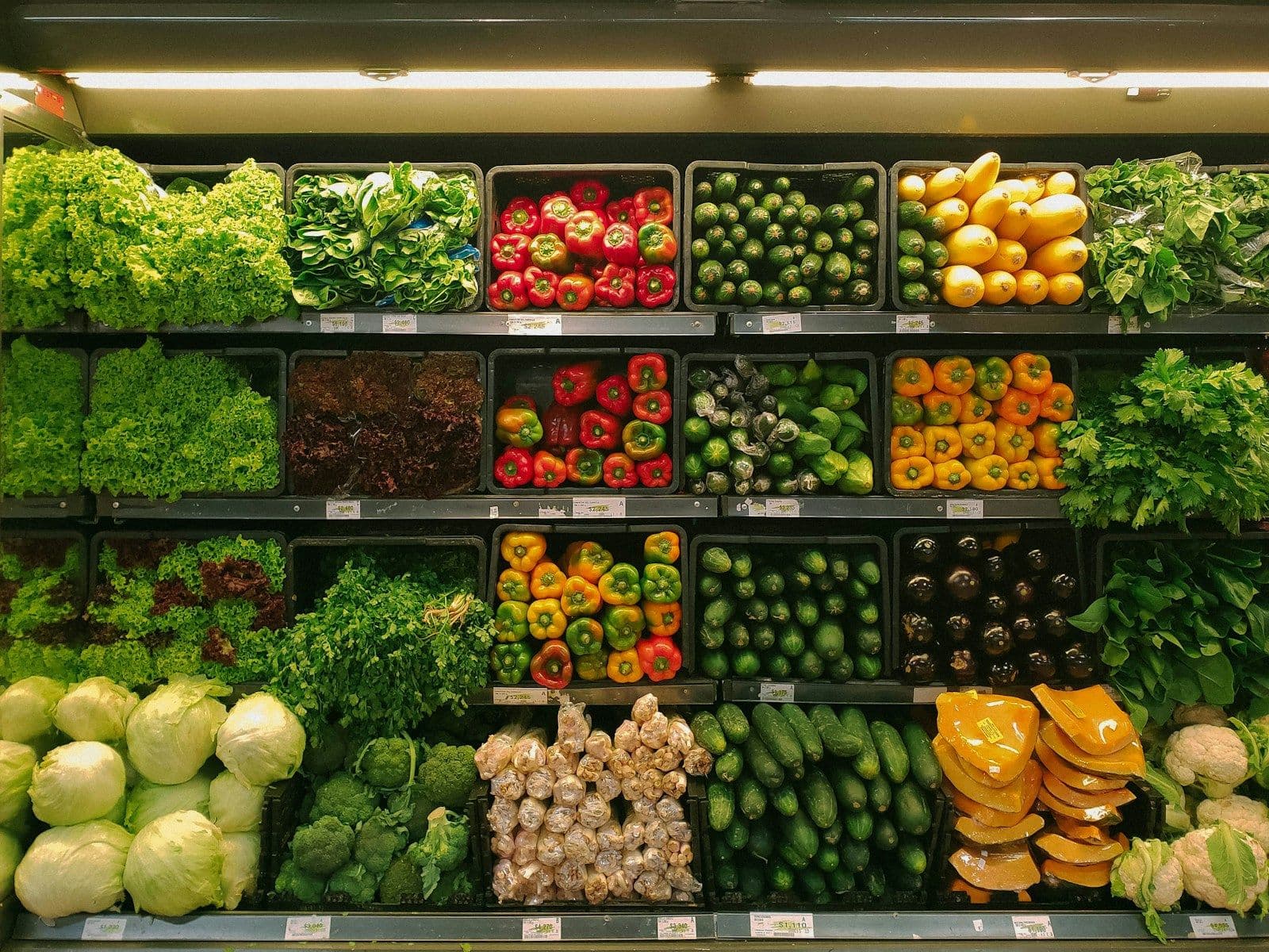 Нутрициолог рекомендует: 15 продуктов для регулярного рациона